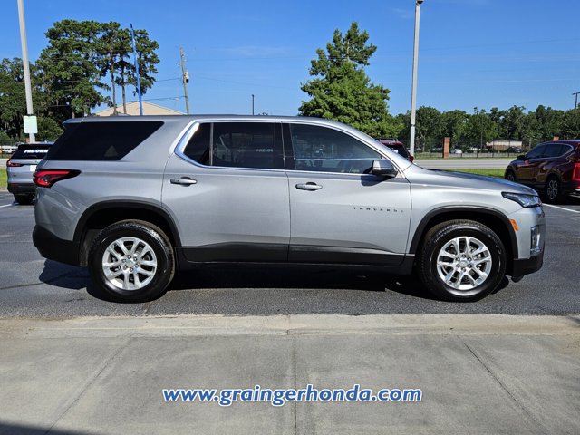 Vehicle image 3 of 23
