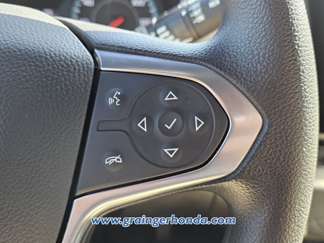Vehicle image 21 of 23
