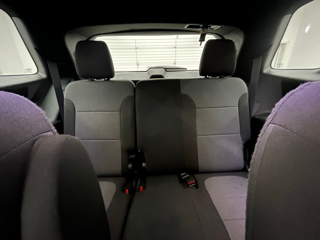 2023 Chevrolet Traverse LT Cloth Image 17 of 35