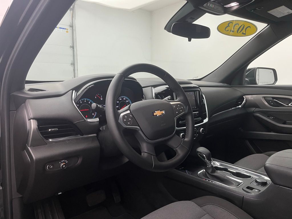 2023 Chevrolet Traverse LT Cloth Image 20 of 35
