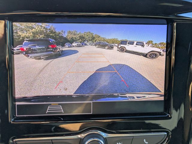 2023 Chevrolet Traverse LT Cloth Image 16 of 32