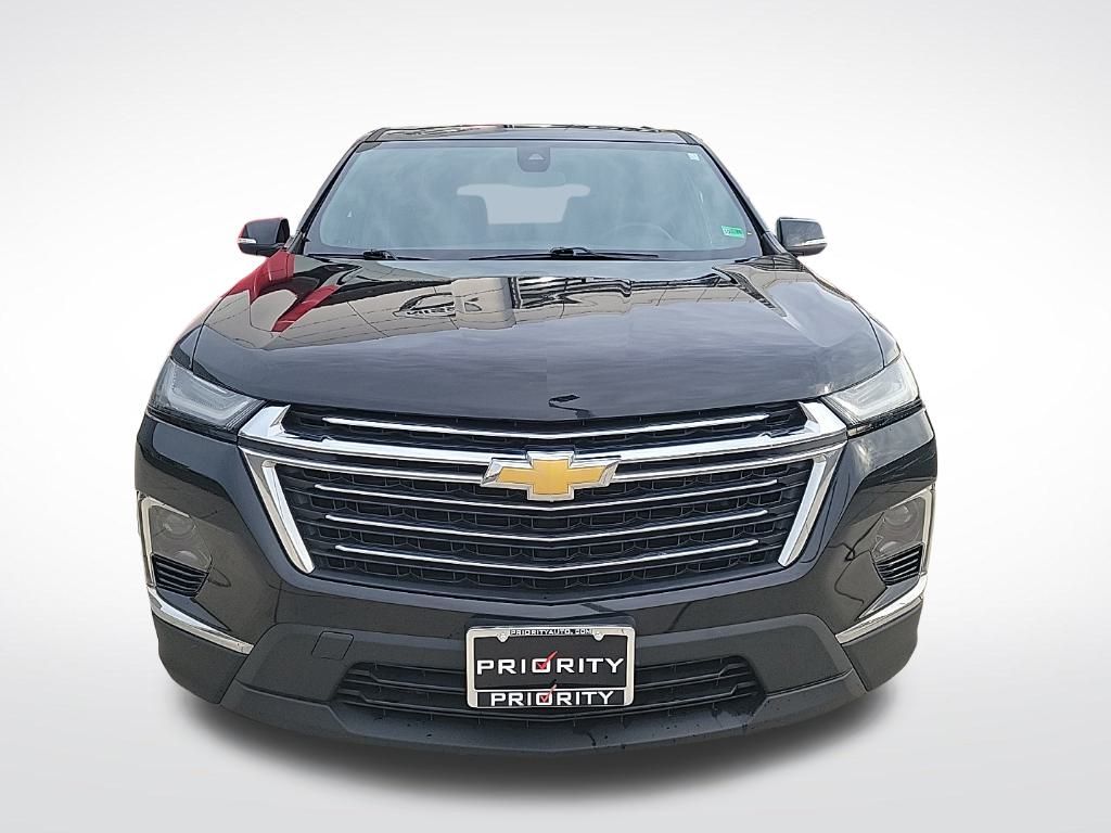 2023 Chevrolet Traverse LT Cloth Image 3 of 33