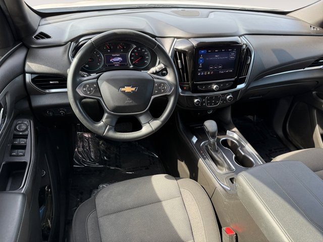 Vehicle image 15 of 21