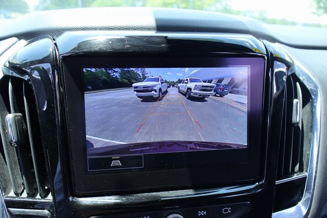 Vehicle image 11 of 28