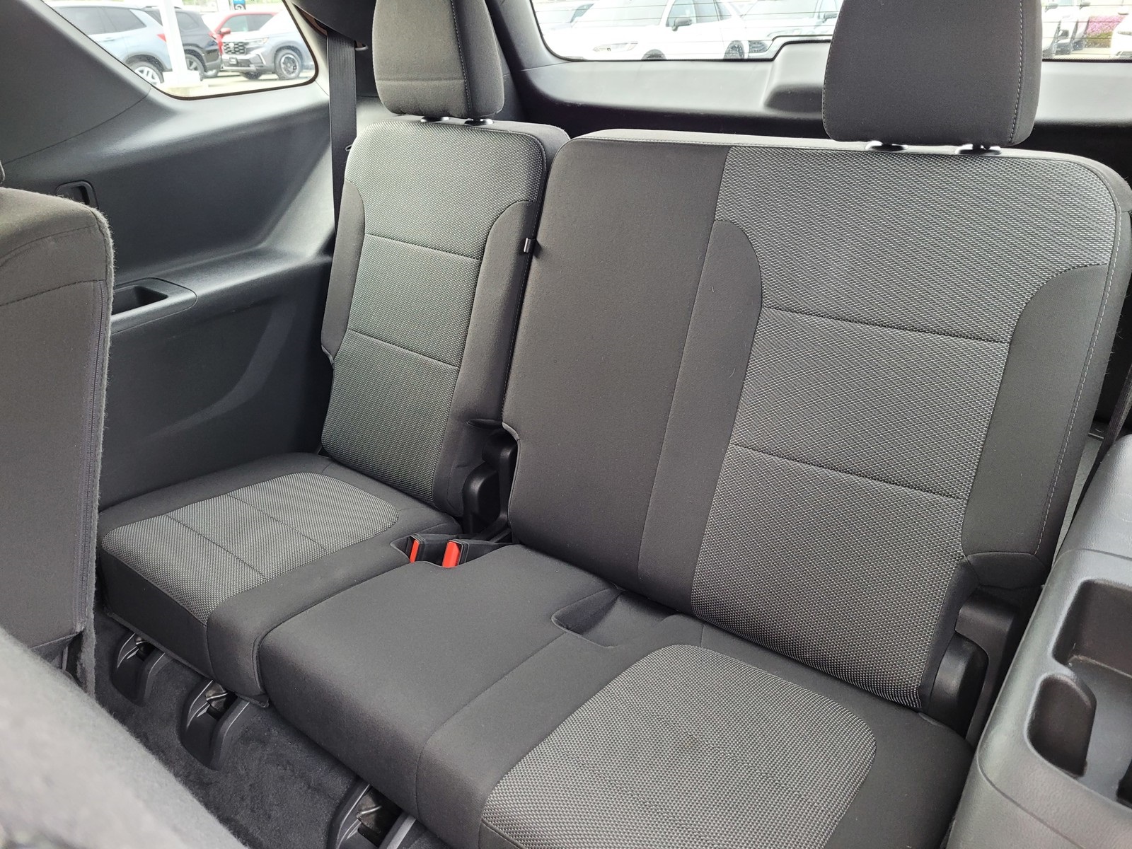 Vehicle image 13 of 27