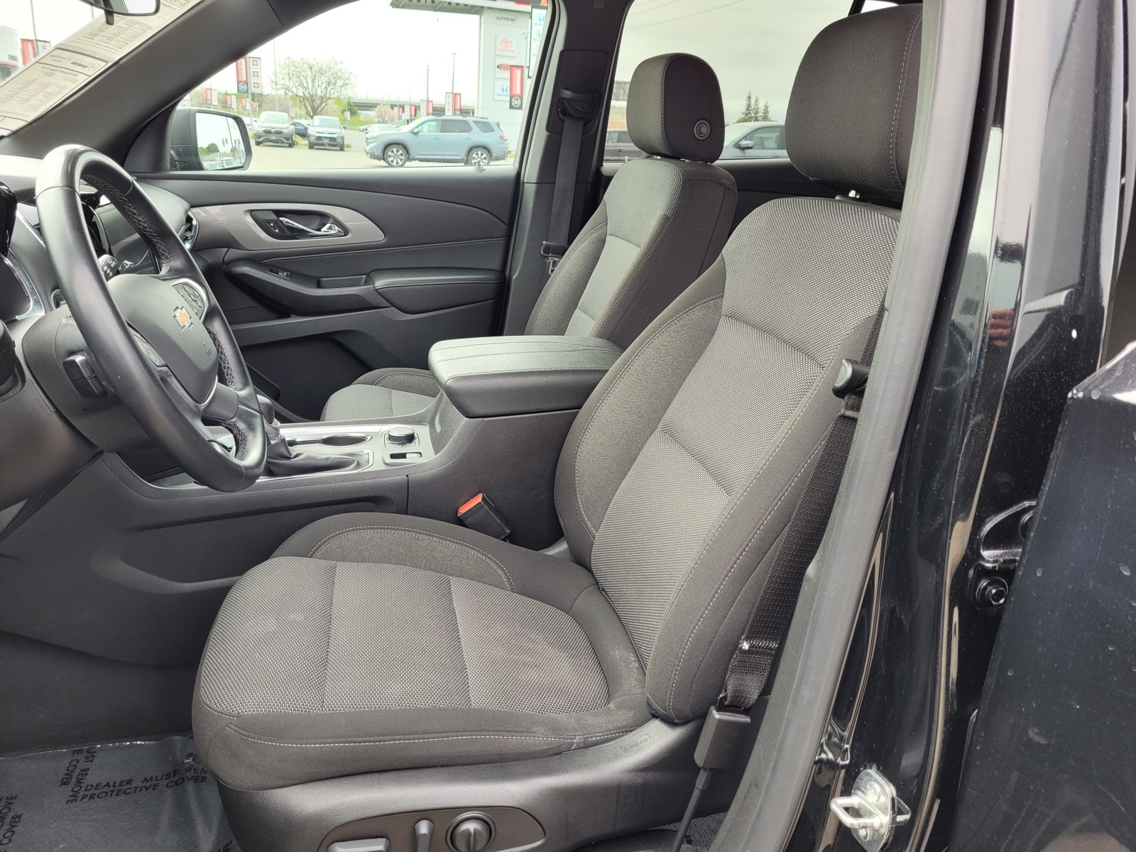 Vehicle image 15 of 27