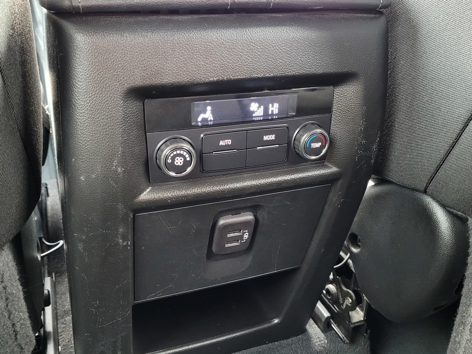 Vehicle image 12 of 27