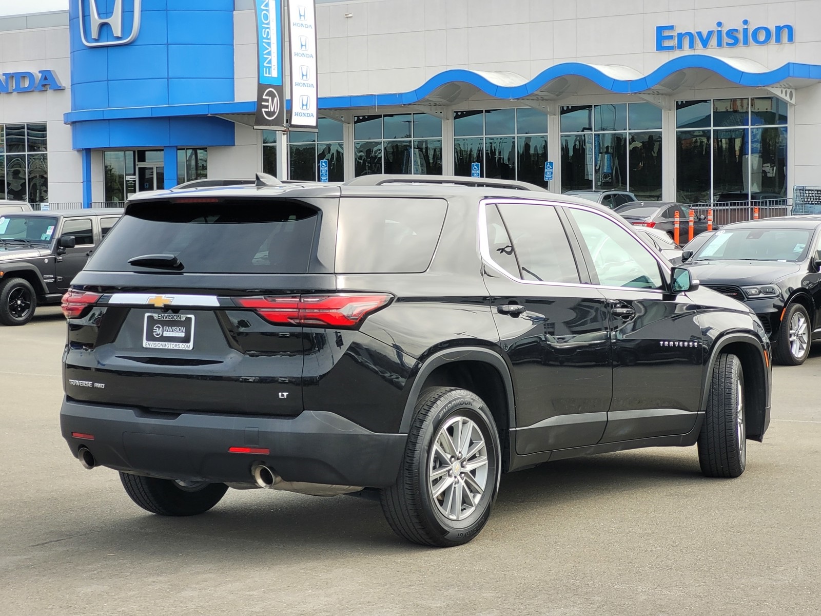Vehicle image 5 of 27
