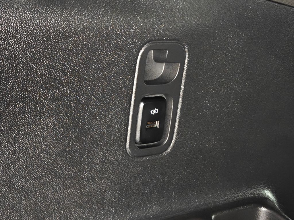Vehicle image 35 of 65