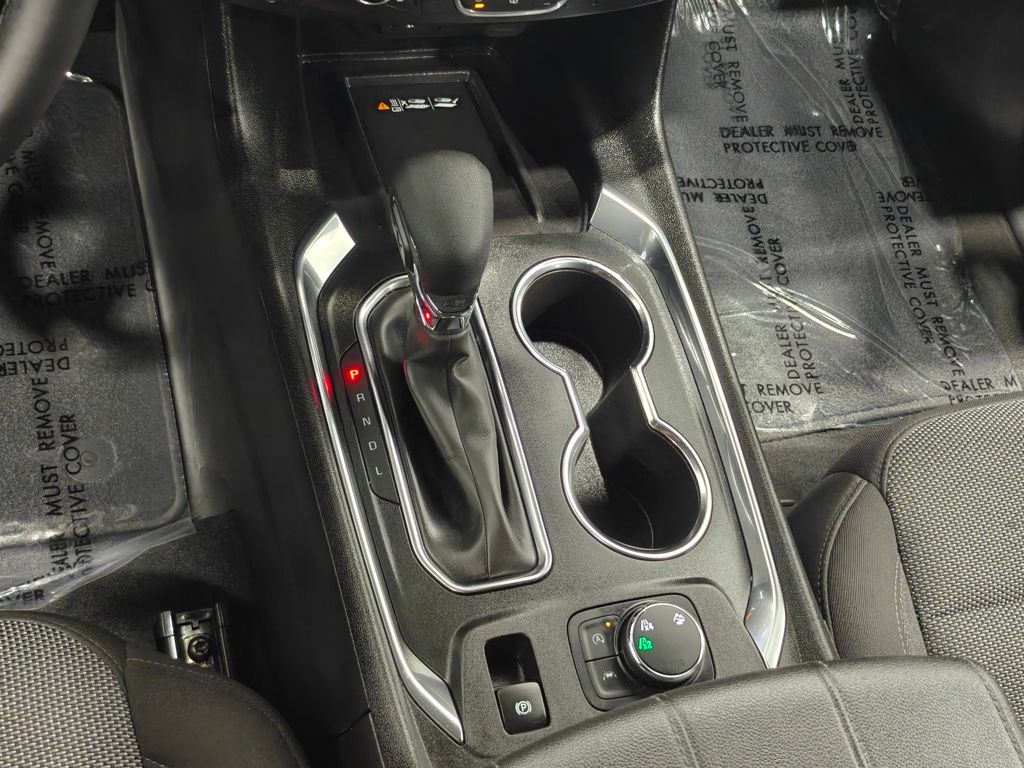 Vehicle image 18 of 65