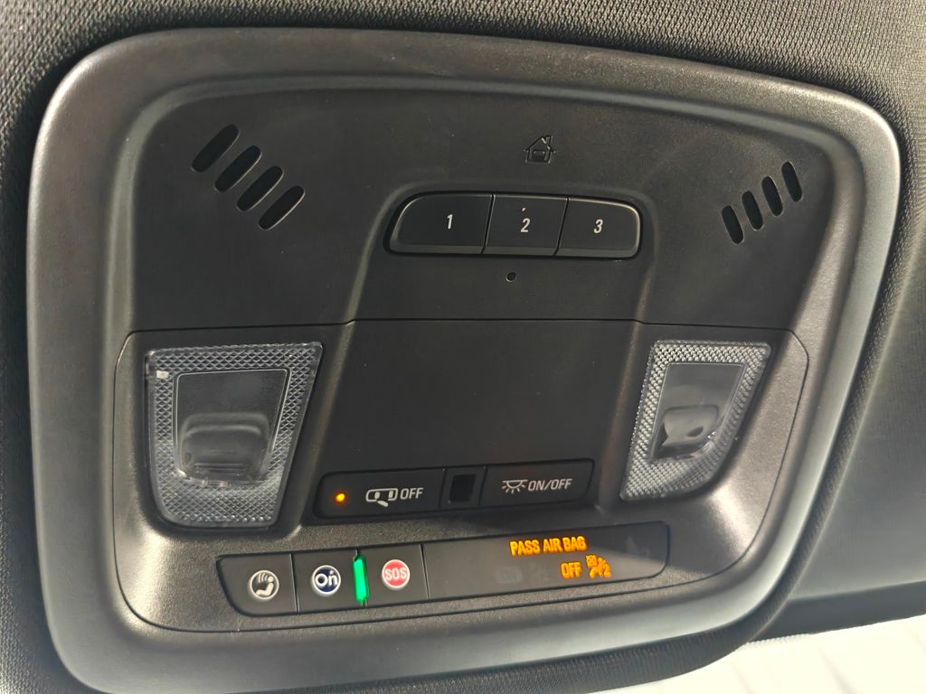 Vehicle image 20 of 65