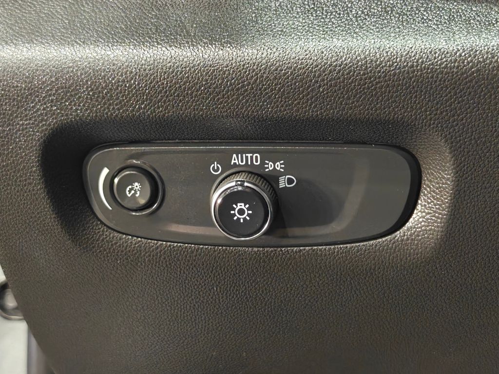 Vehicle image 48 of 65
