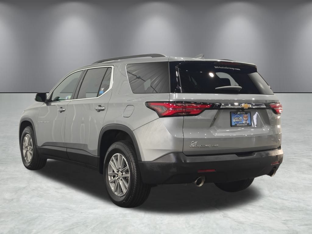Vehicle image 8 of 65
