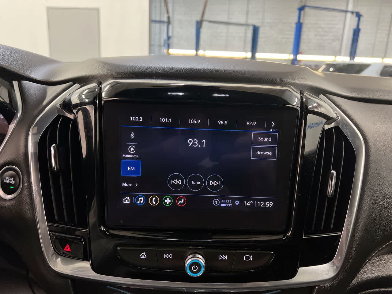 Vehicle image 16 of 28