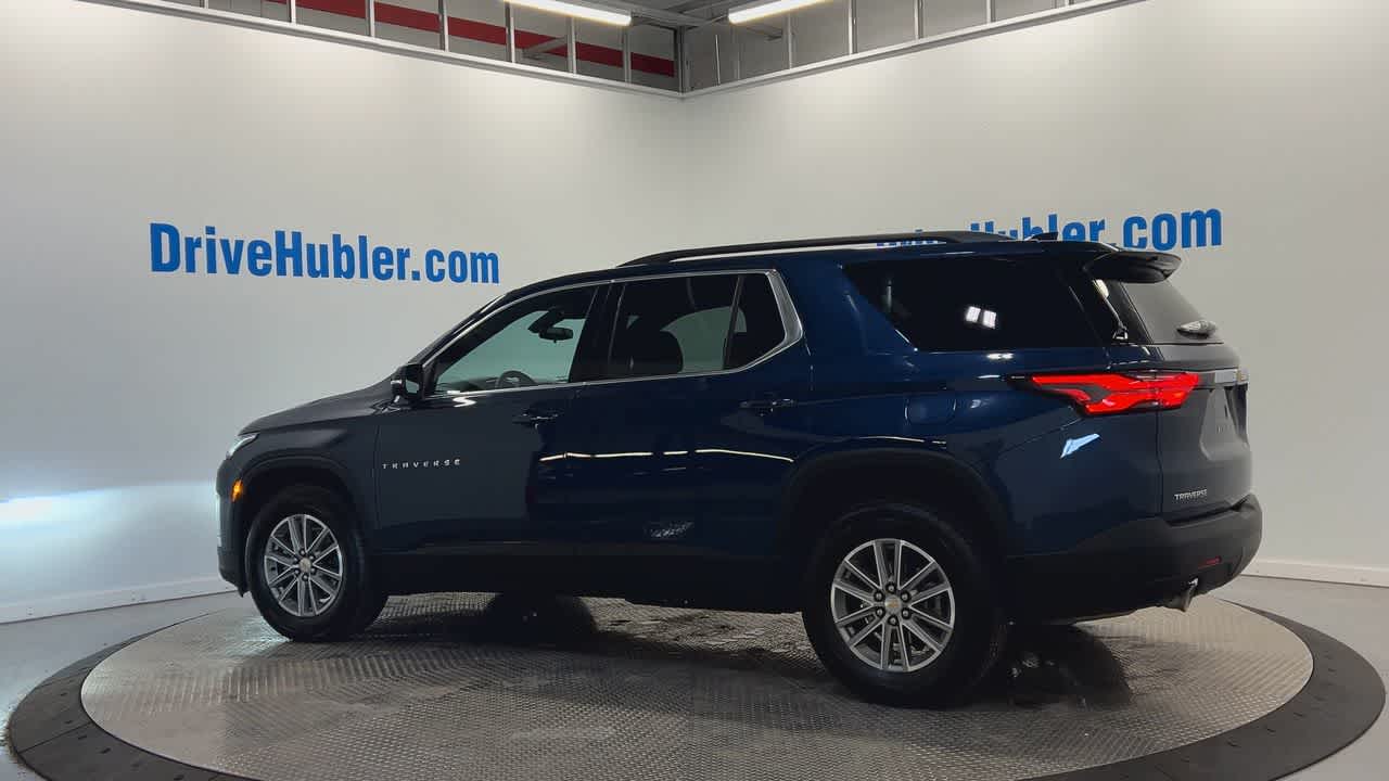 Vehicle image 8 of 28