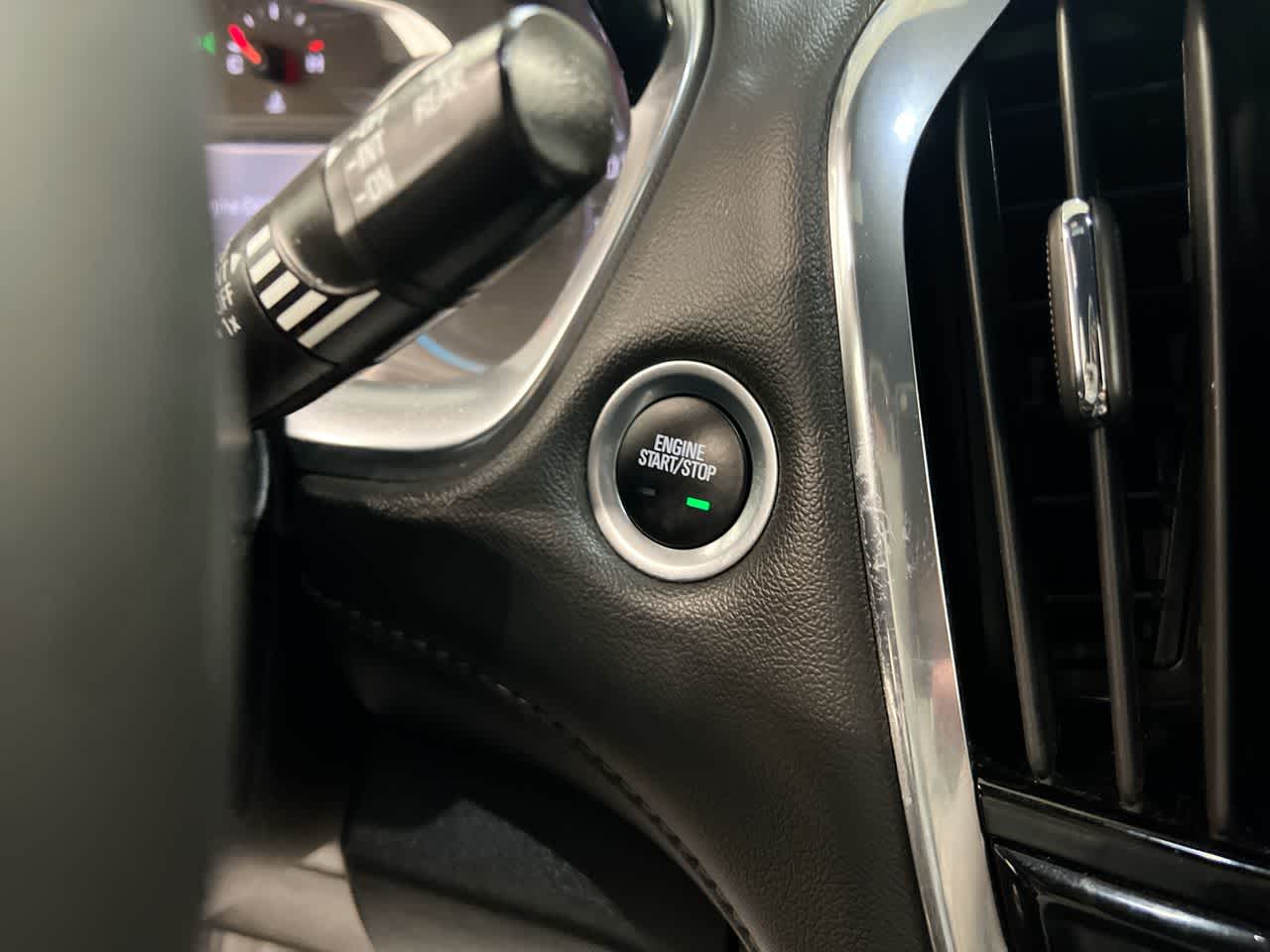 Vehicle image 13 of 28