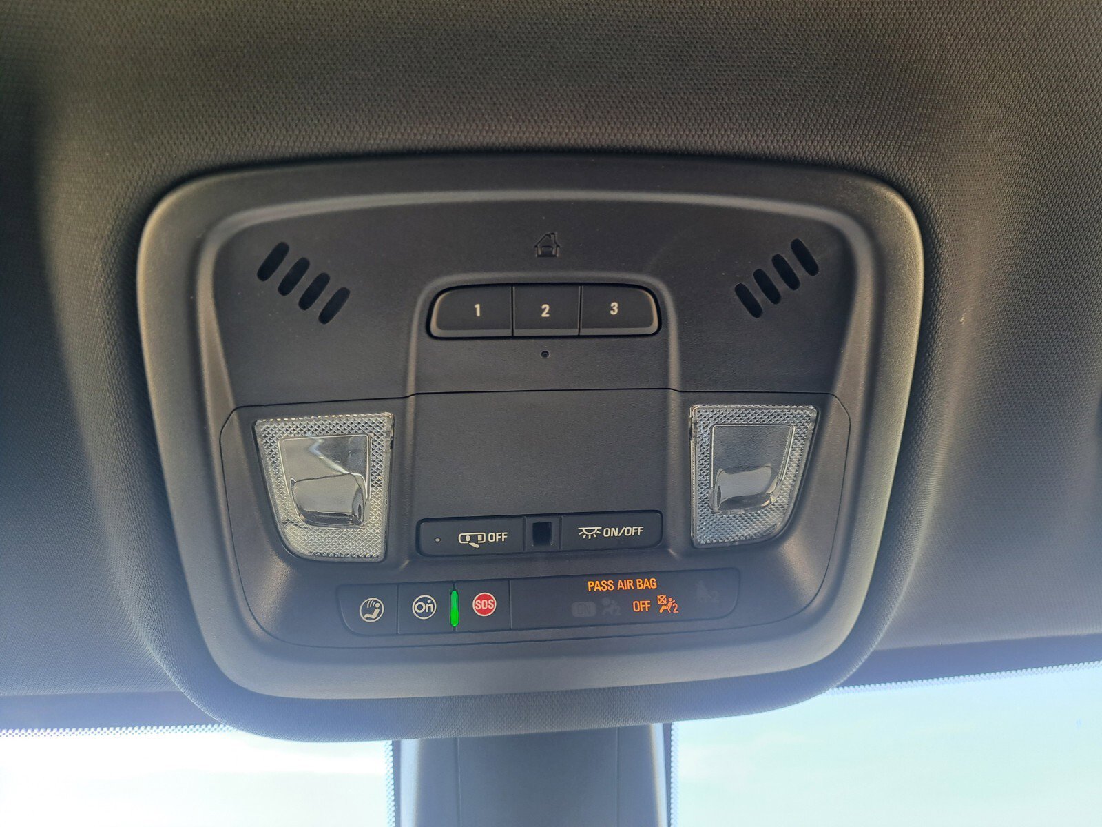 Vehicle image 23 of 48