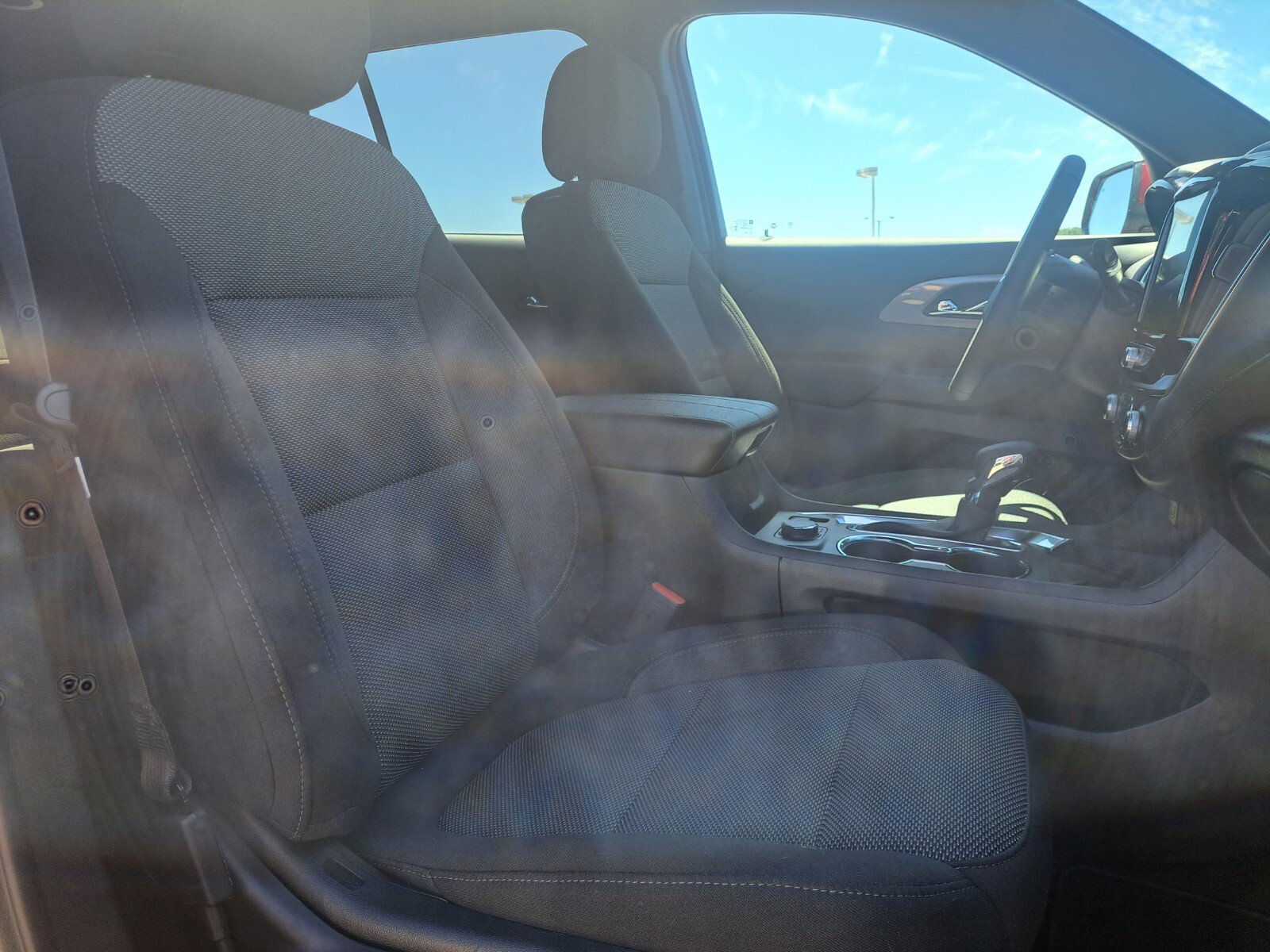 Vehicle image 41 of 48