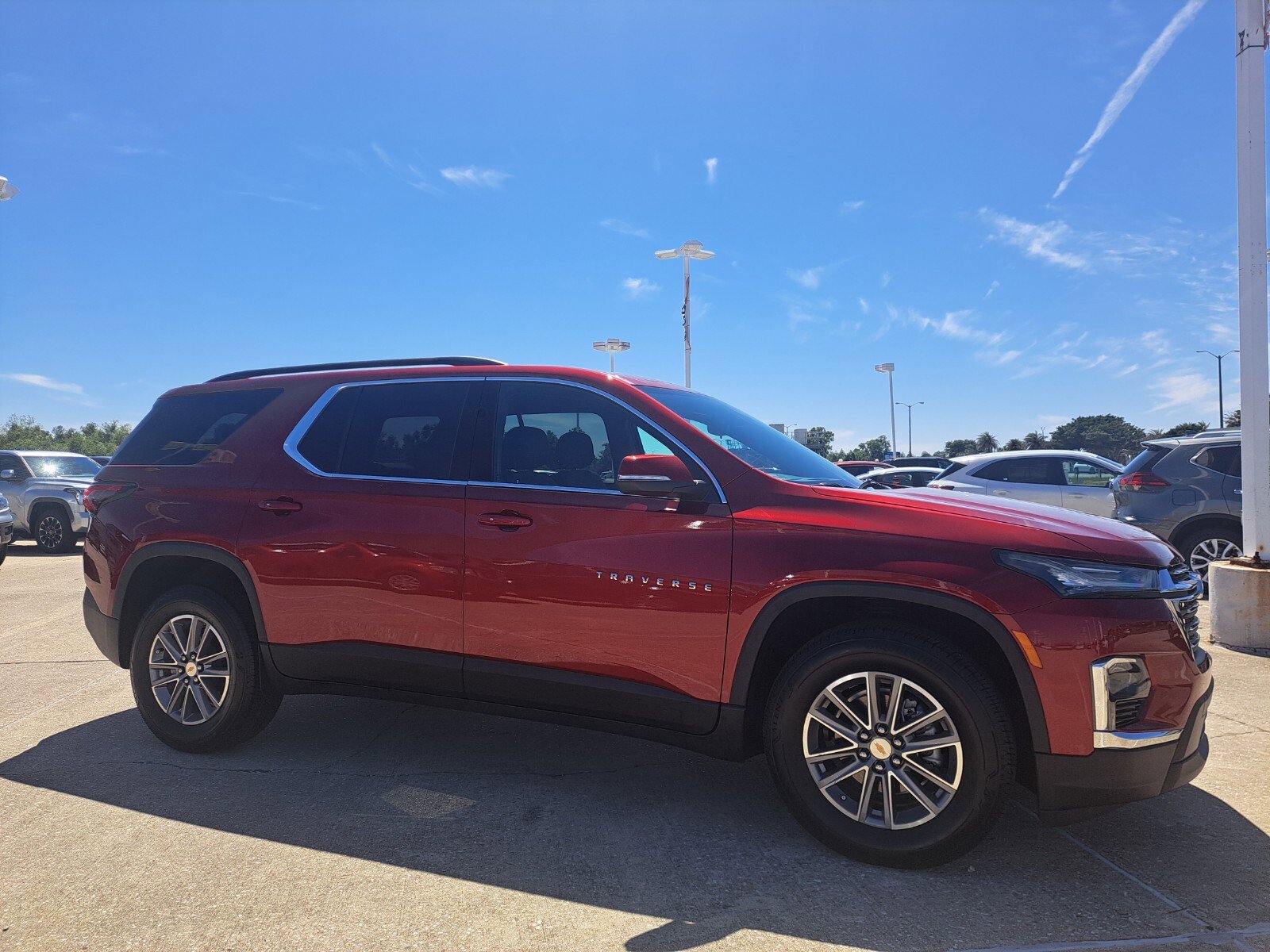 Vehicle image 7 of 48