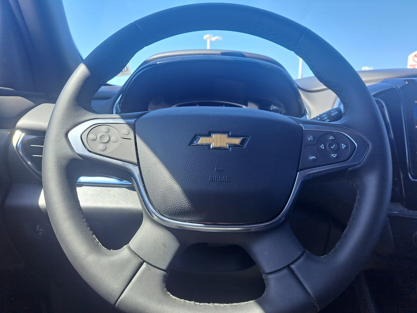 Vehicle image 18 of 48
