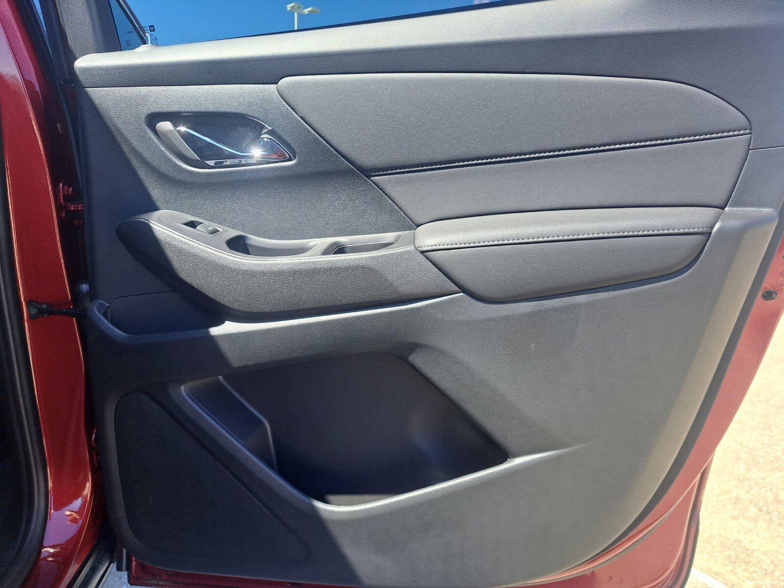 Vehicle image 46 of 48