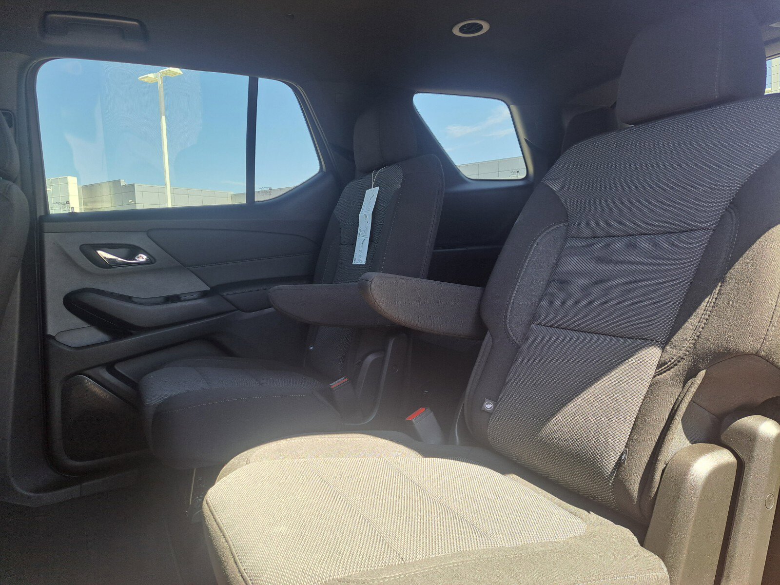 Vehicle image 29 of 48