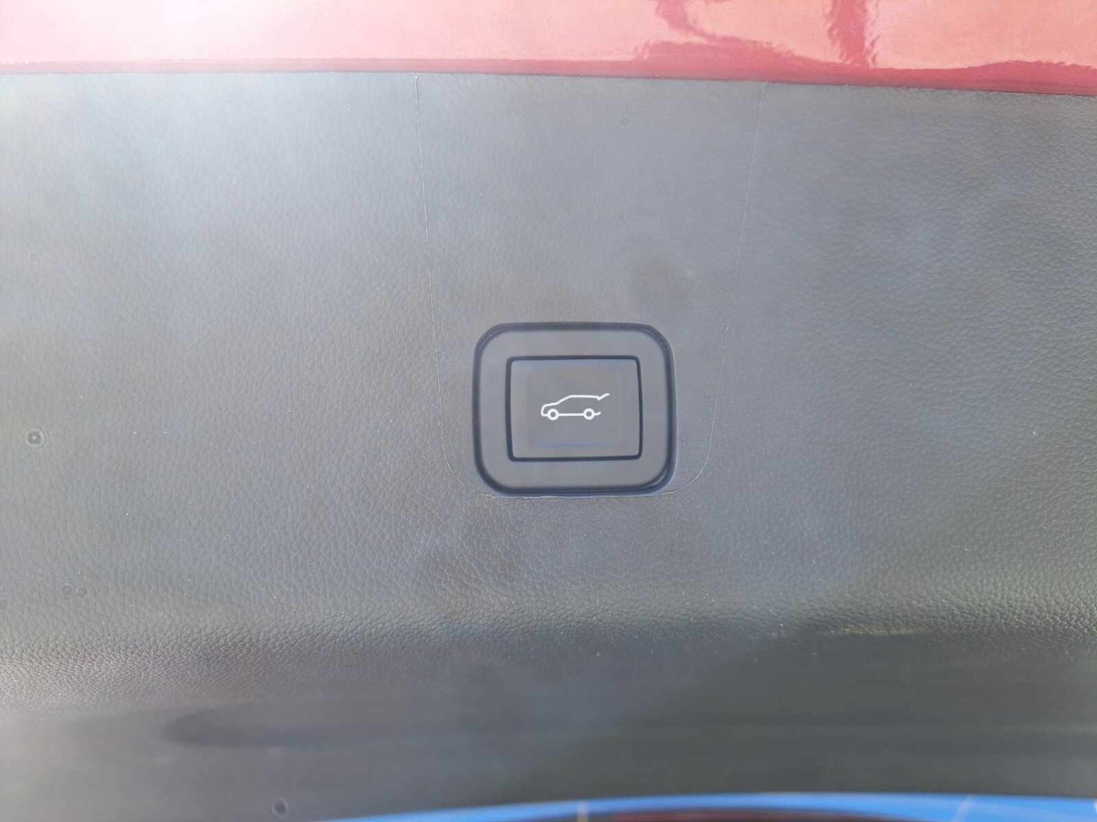 Vehicle image 37 of 48
