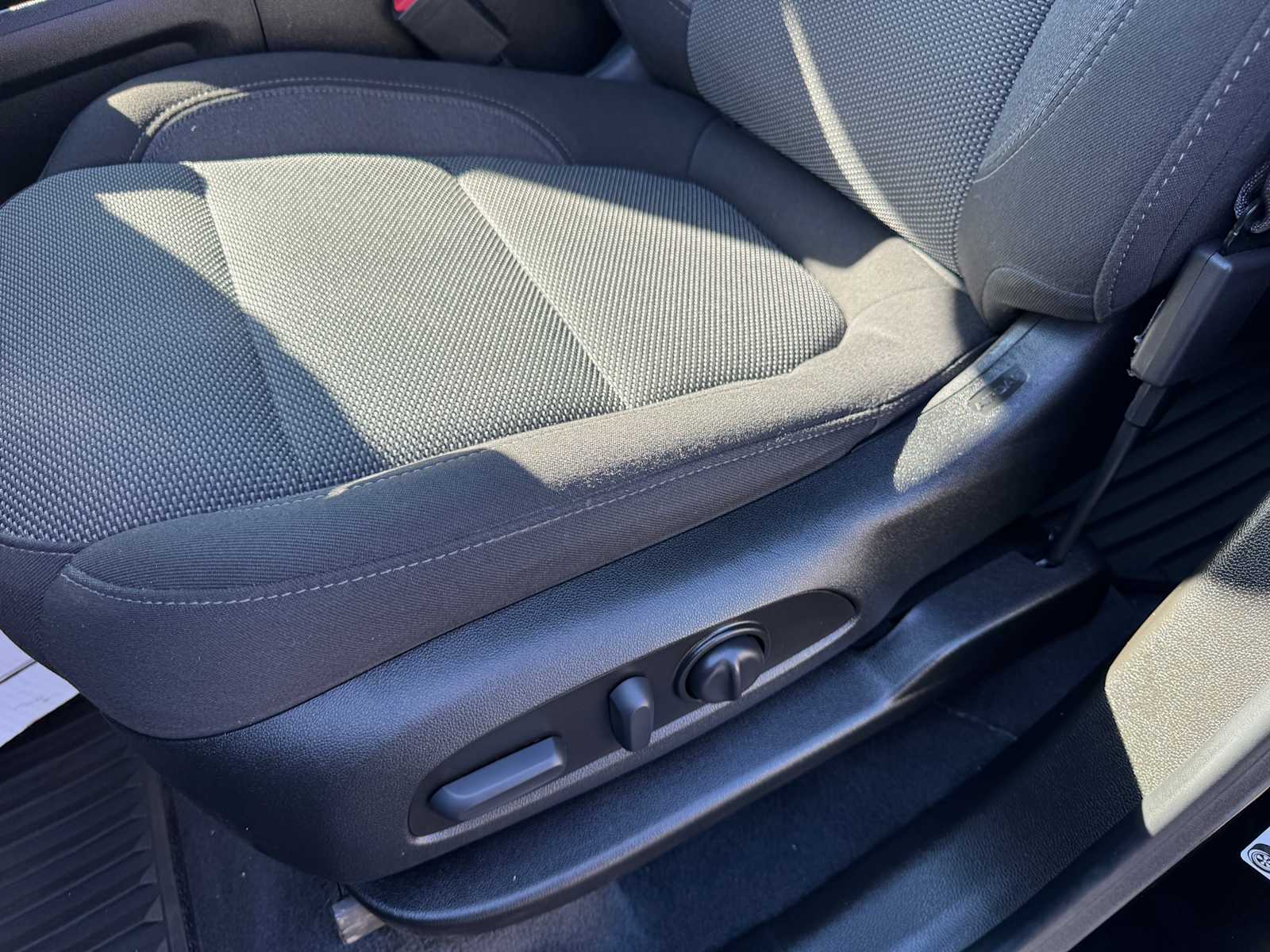 2023 Chevrolet Traverse LT Cloth Image 13 of 32