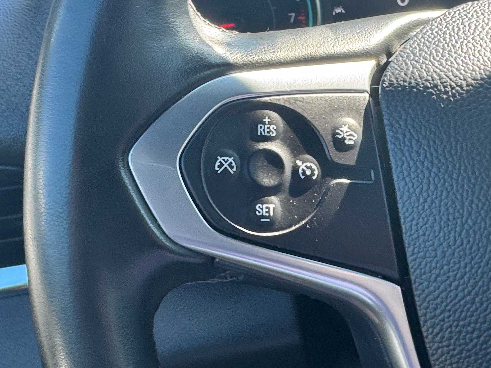 2023 Chevrolet Traverse LT Cloth Image 25 of 32