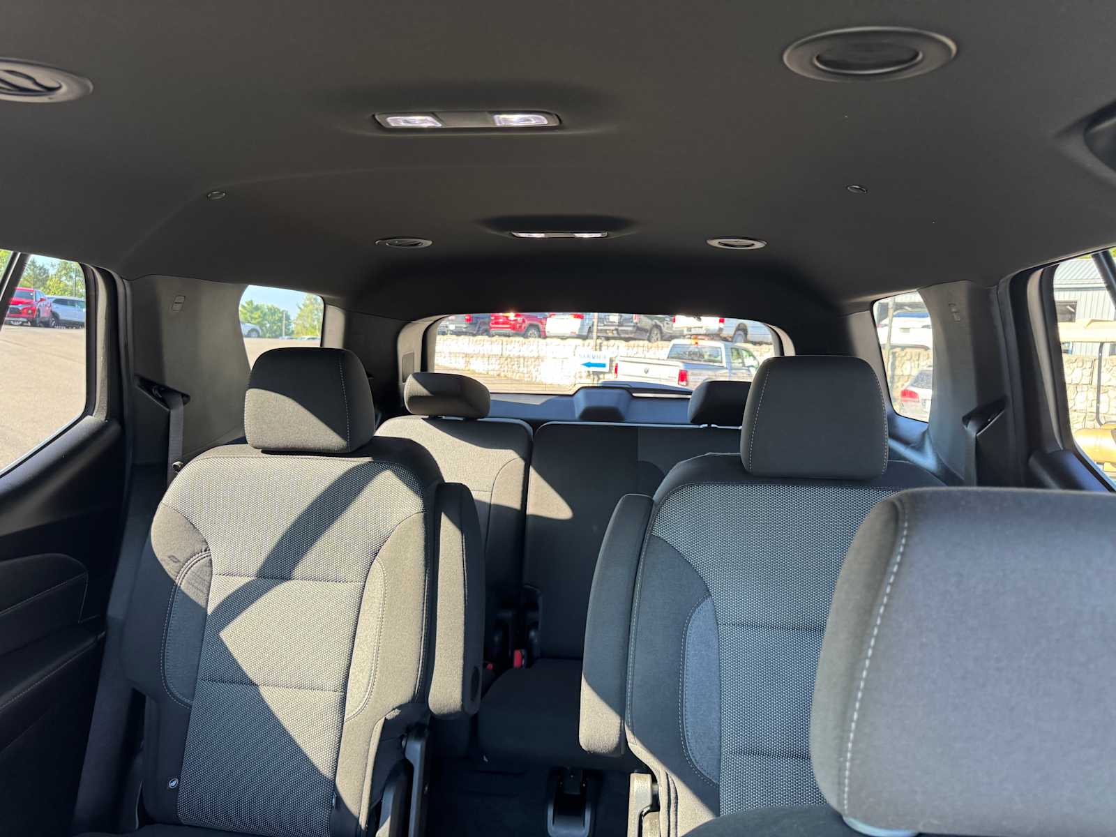 2023 Chevrolet Traverse LT Cloth Image 12 of 32