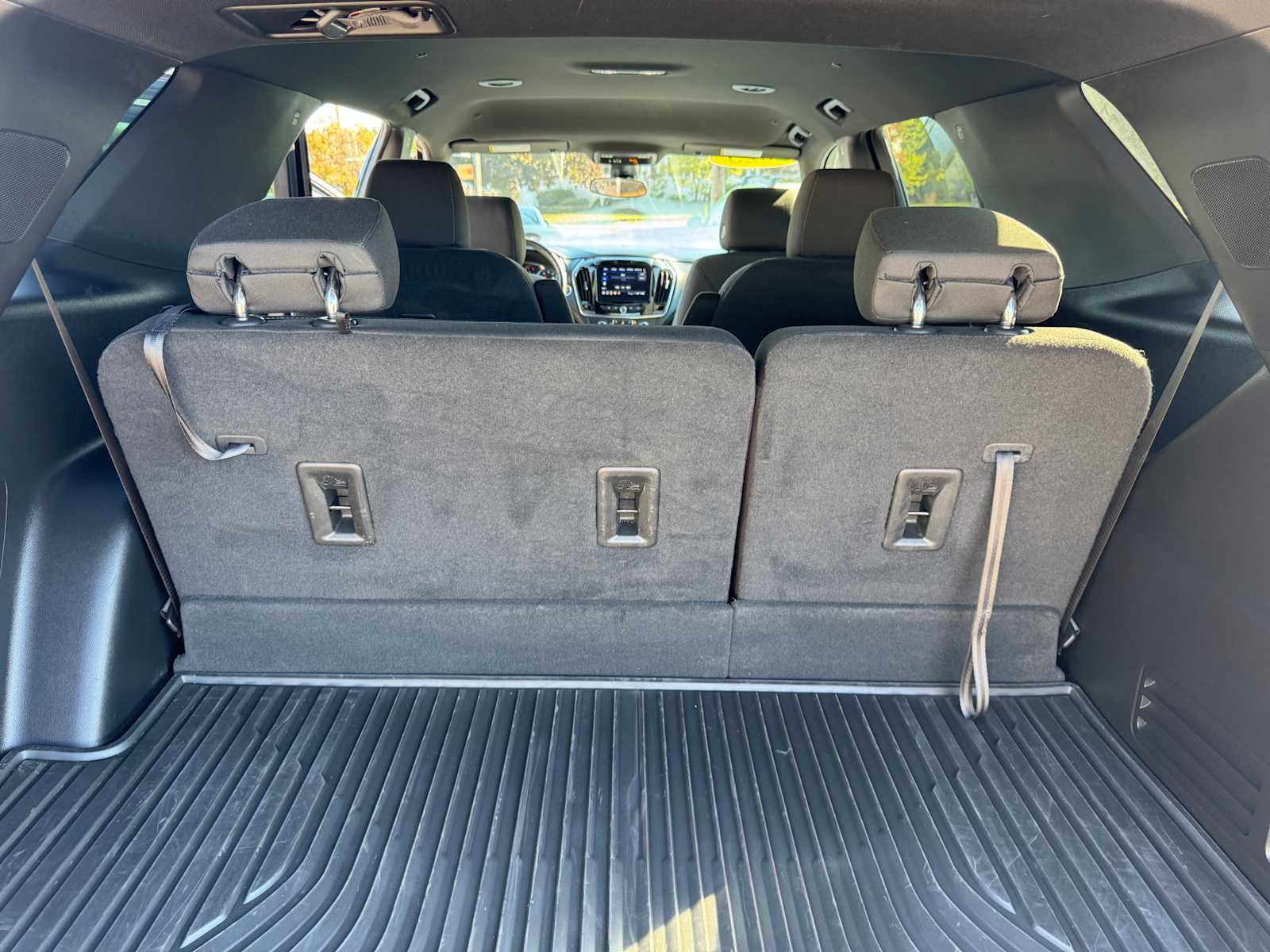 2023 Chevrolet Traverse LT Cloth Image 9 of 32