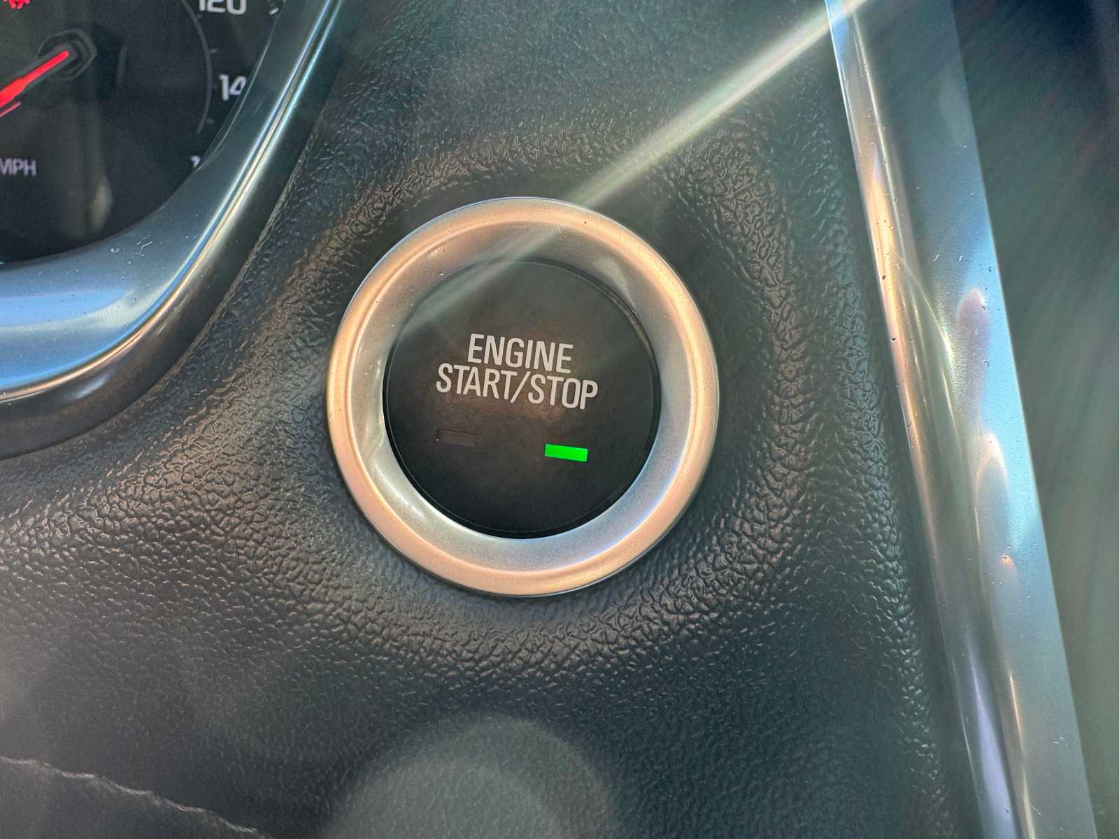 2023 Chevrolet Traverse LT Cloth Image 28 of 32