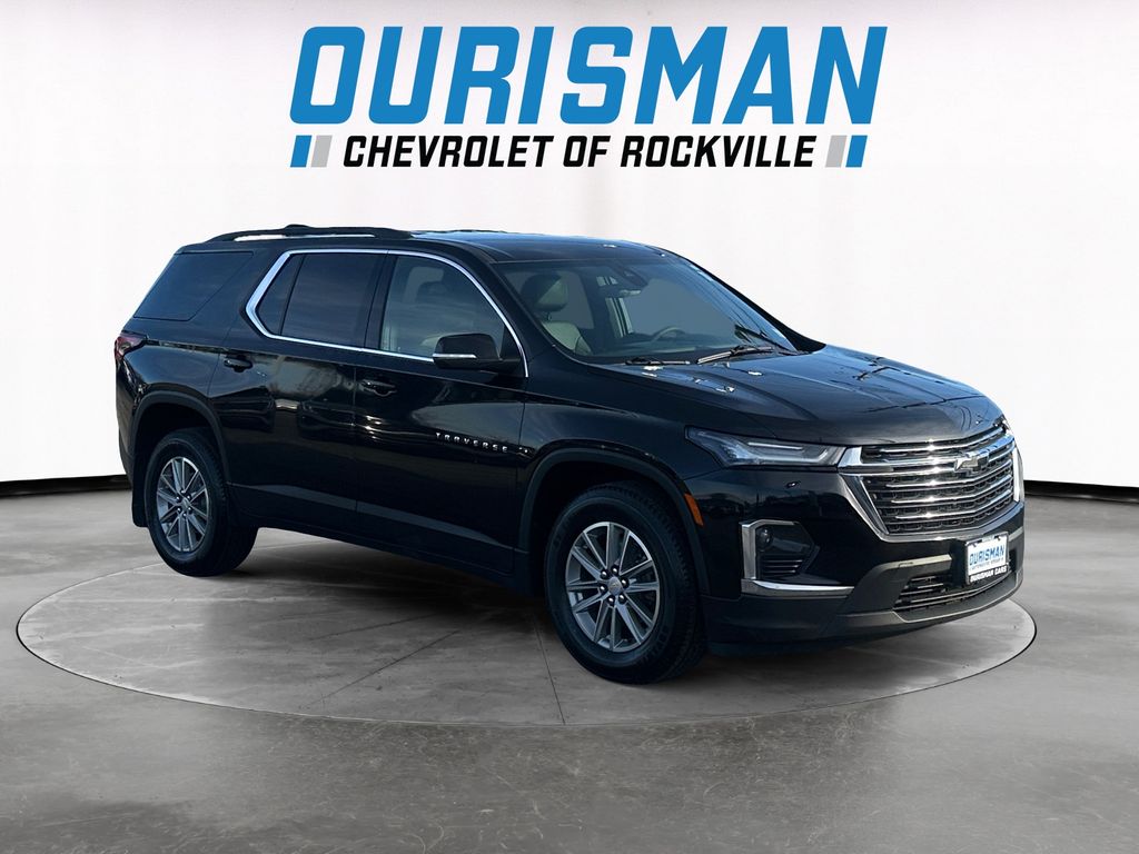 2023 Chevrolet Traverse LT Leather Image 3 of 29