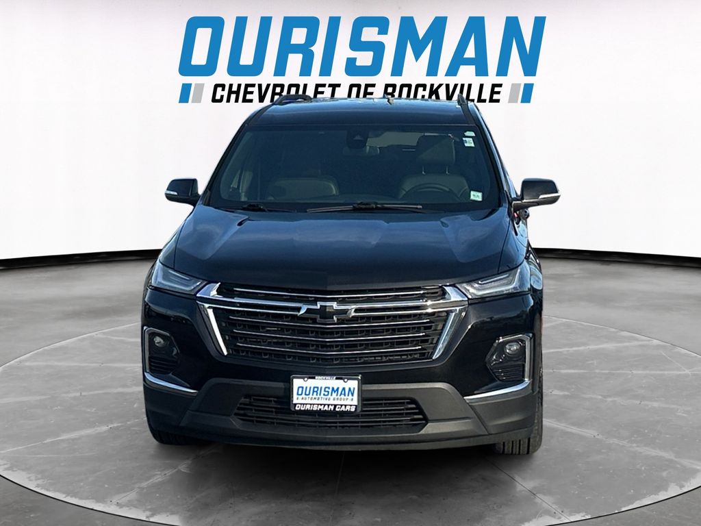 2023 Chevrolet Traverse LT Leather Image 2 of 29