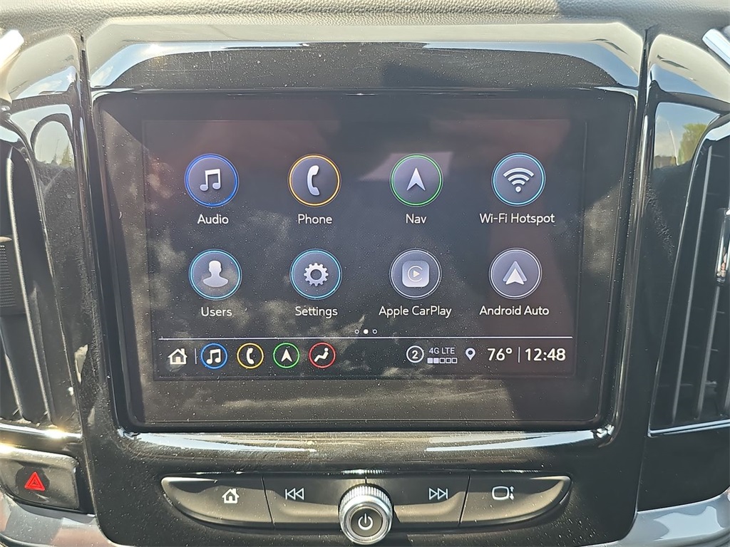 Vehicle image 14 of 38