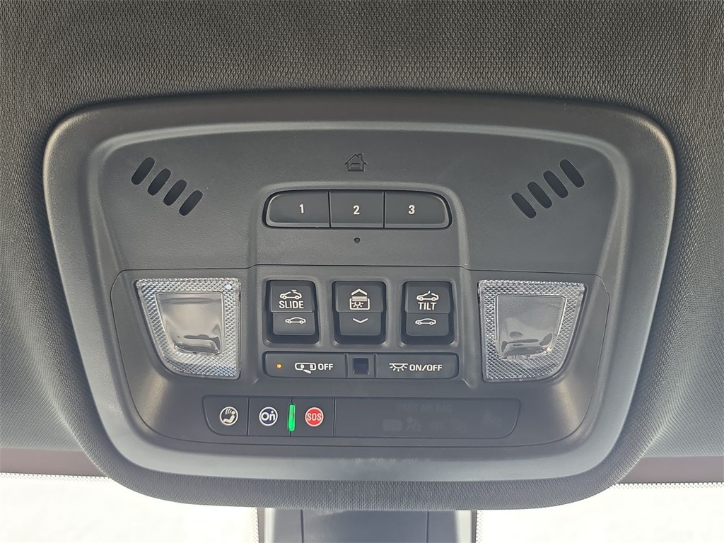 Vehicle image 36 of 38