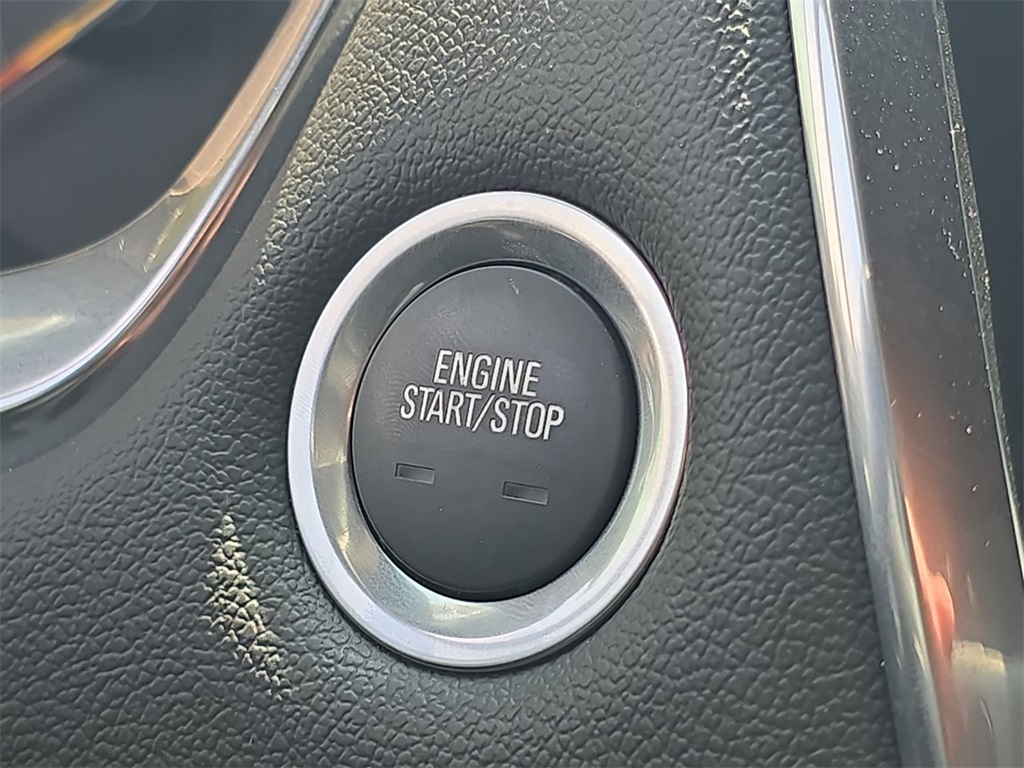 Vehicle image 17 of 38