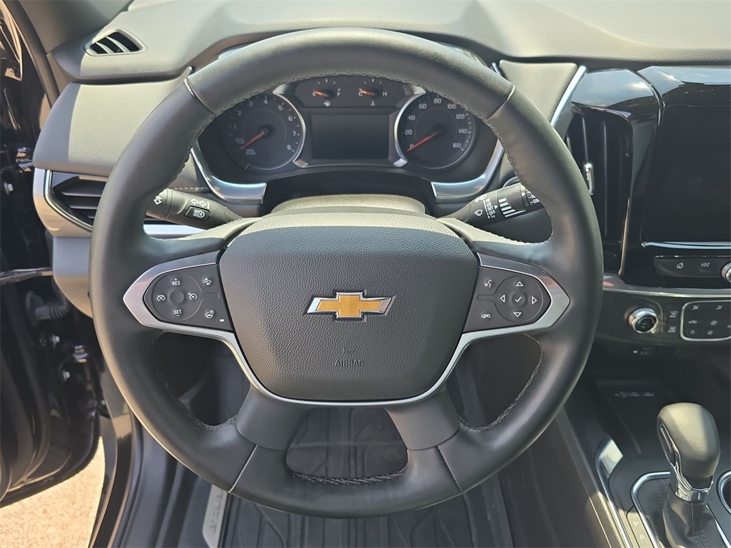 Vehicle image 11 of 38