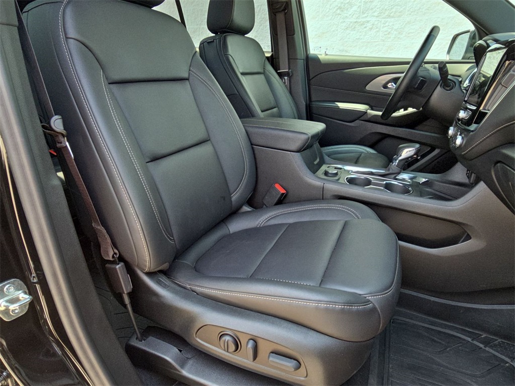 Vehicle image 29 of 38