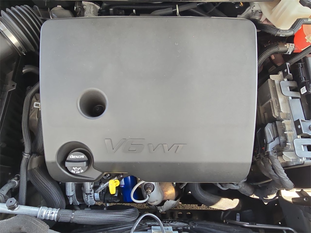 Vehicle image 37 of 38