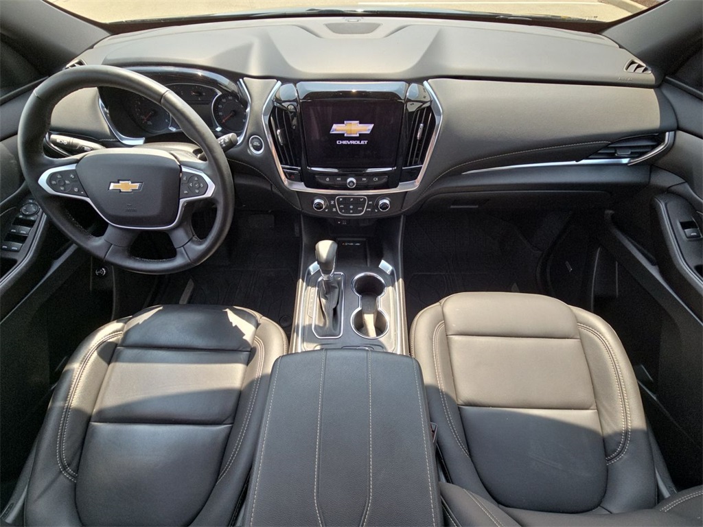 Vehicle image 21 of 38