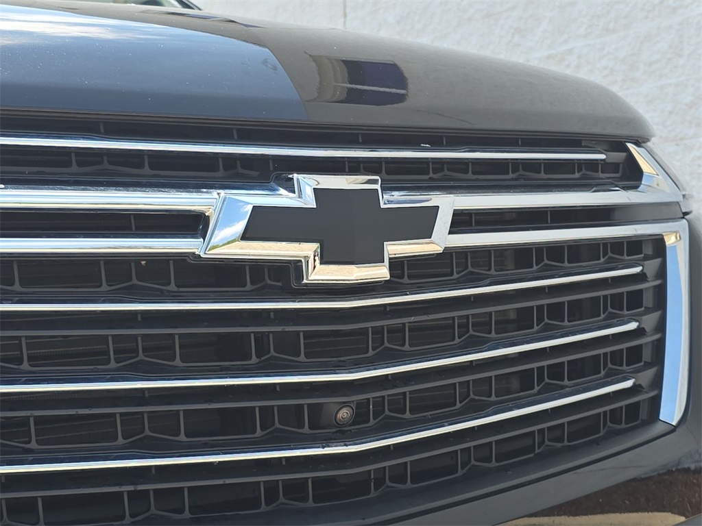 Vehicle image 32 of 38