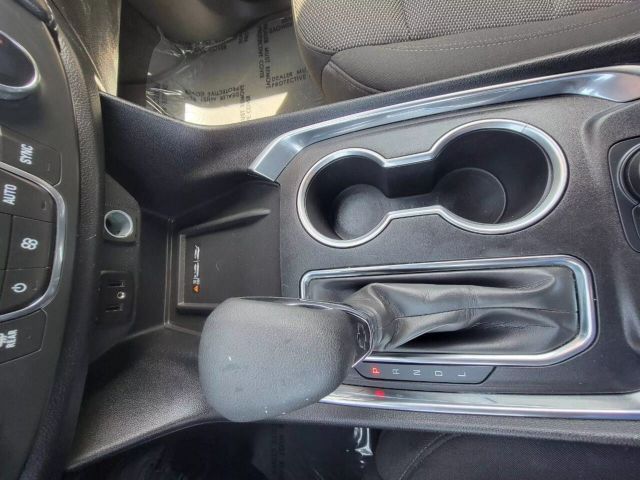 Vehicle image 16 of 18