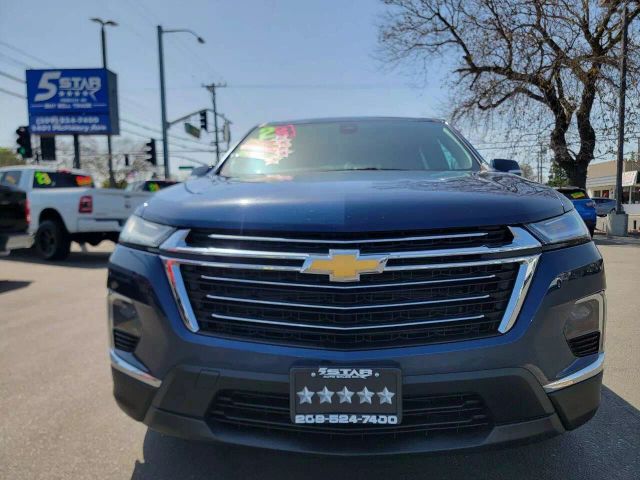 Vehicle image 8 of 18