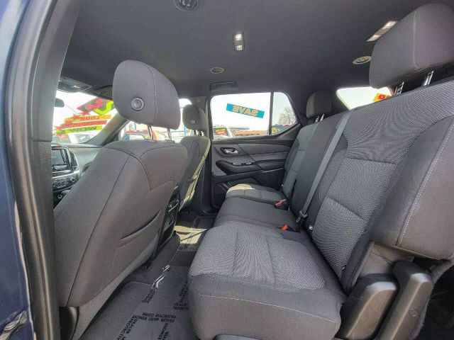 Vehicle image 11 of 18