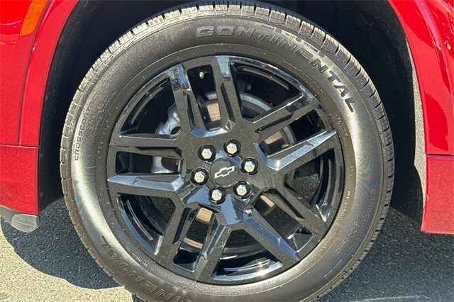 Vehicle image 25 of 28