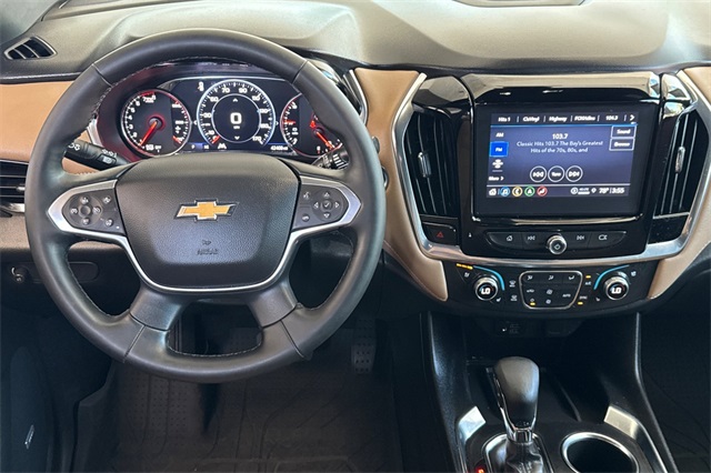 Vehicle image 14 of 28
