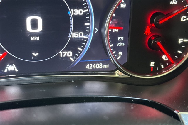 Vehicle image 27 of 28