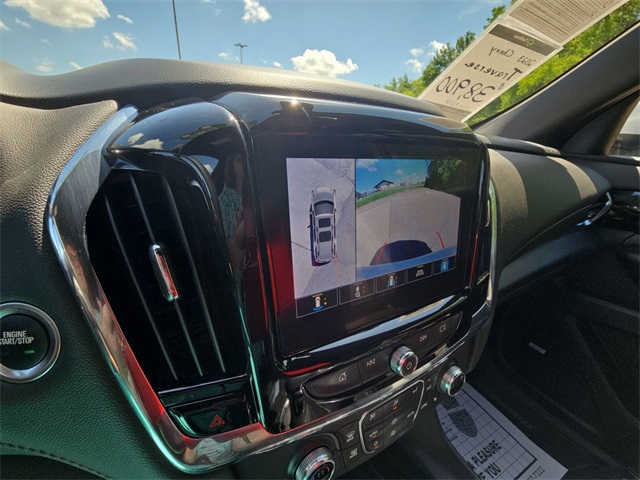 Vehicle image 31 of 35