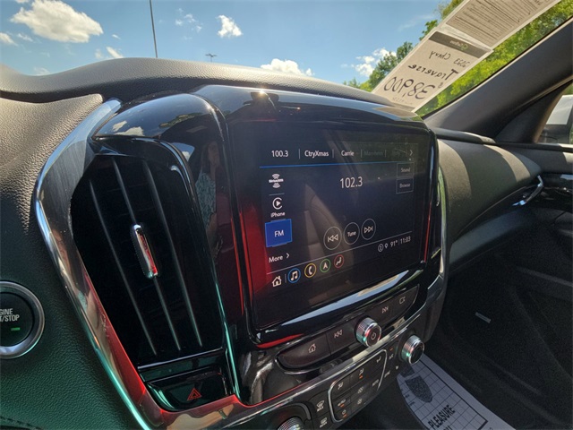 Vehicle image 32 of 35